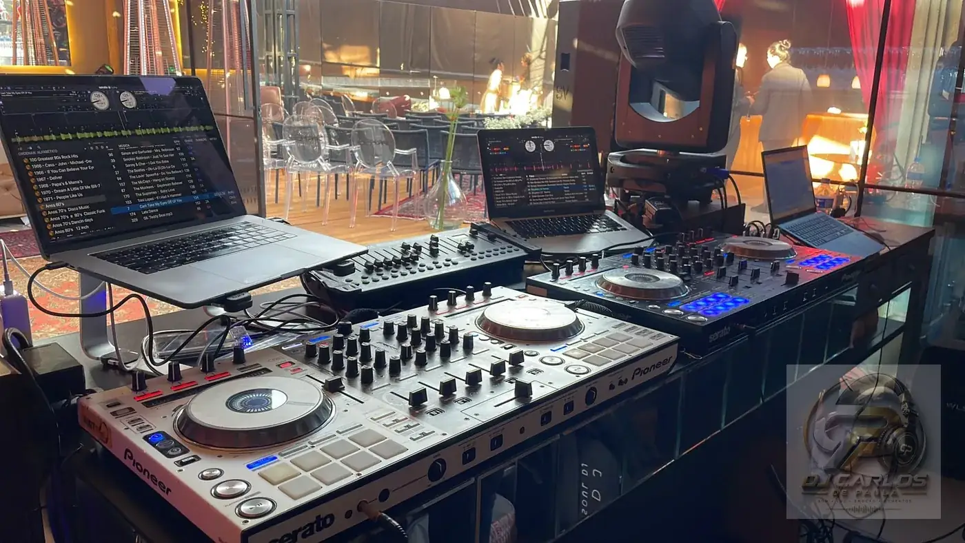 dj som iluminacao Fort Music Eventos